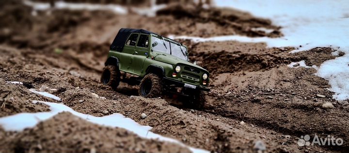 RC модель УАЗ 469