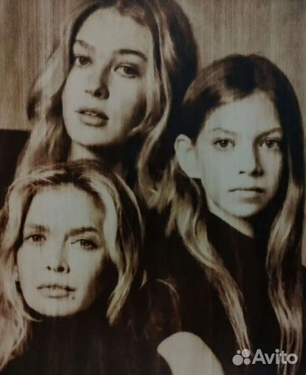 Портрет из дерева,выжженный огнем