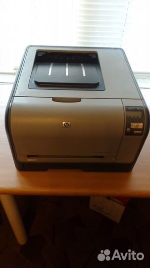Лазерный цветной принтер HP LJ CP1515N