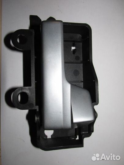 Ручка двери внутренняя правая (Ford Focus)