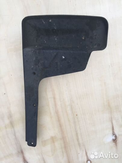 Брызговик передний левый Lexus RX450h