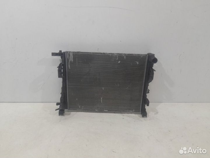 Радиатор охлаждения Renault Logan 2 2018