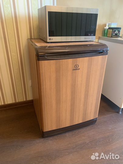 Холодильник indesit tt85.005 мало б/у