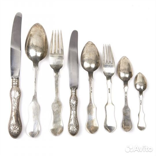Набор серебра на 8 предметов 