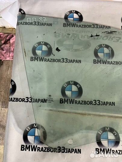 Стекло боковое переднее правое Bmw E87 хэтчбэк