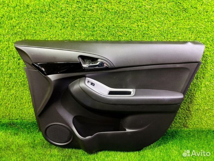 Обшивка двери комплект Chevrolet Orlando J309