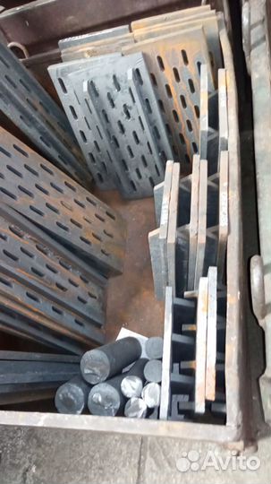 Колосники чугунные новые промышленные. Балки Круг