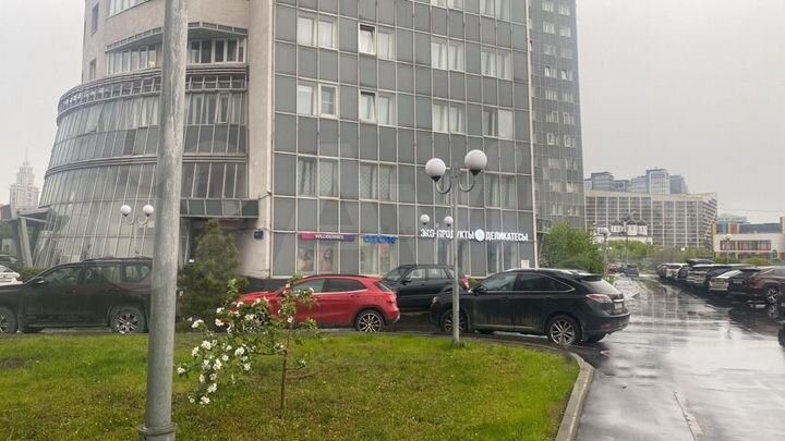 Помещение в ЖК 