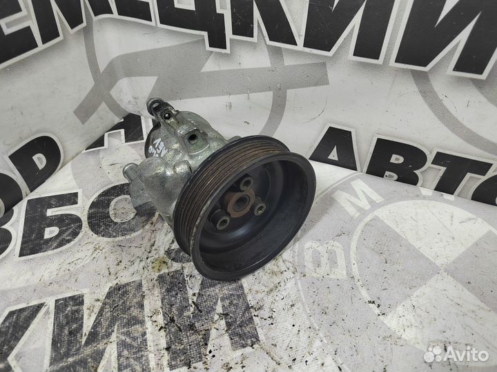 Насос гур Volkswagen Polo 3