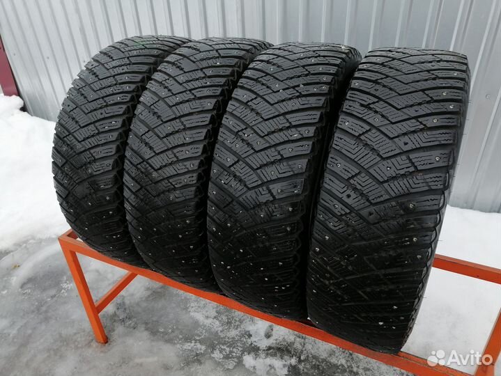 Goodyear Ultragrip Ice Arctic 215/60 R17 100T