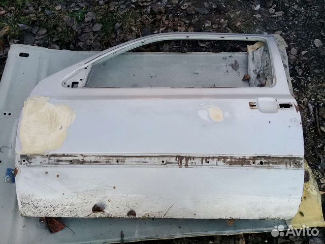 Дверь левая кузов купе Volkswagen Golf 3