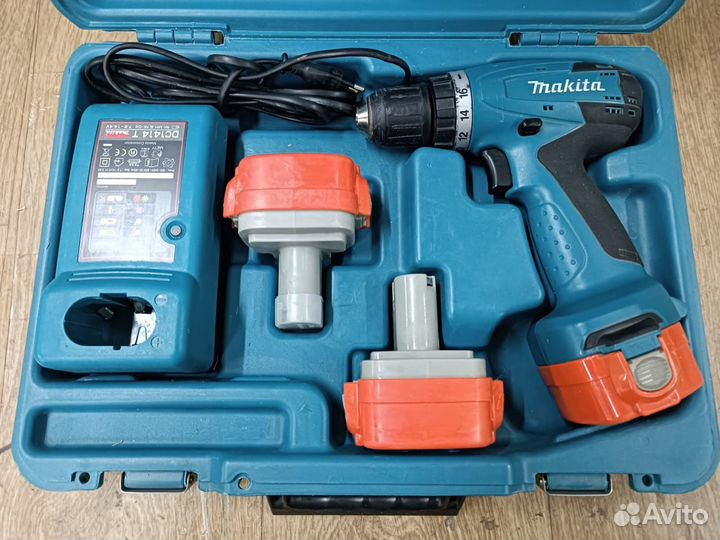 Шуруповерт дрель Makita 6271dwpe3