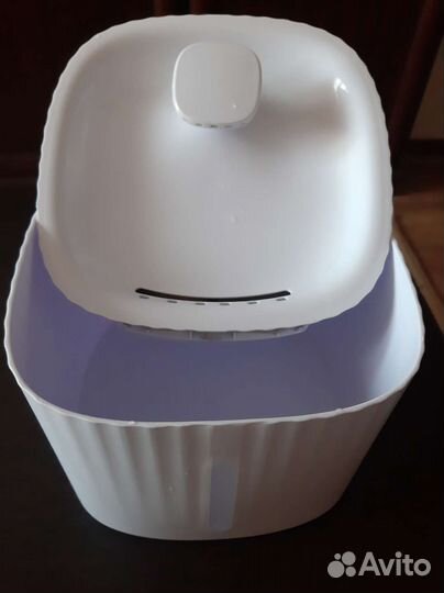 Фонтан-поилка для животных с датчиком движения