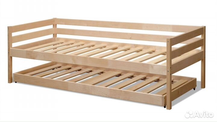 Детская кровать из массива