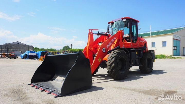 Фронтальный погрузчик Redstar 2400GT, 2023
