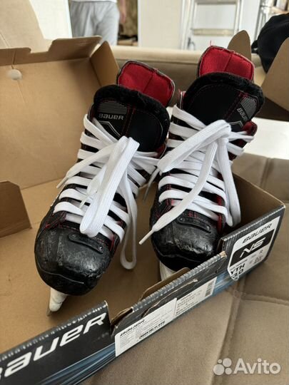 Хоккейные коньки bauer