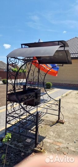 Кованые мангалы с крышей
