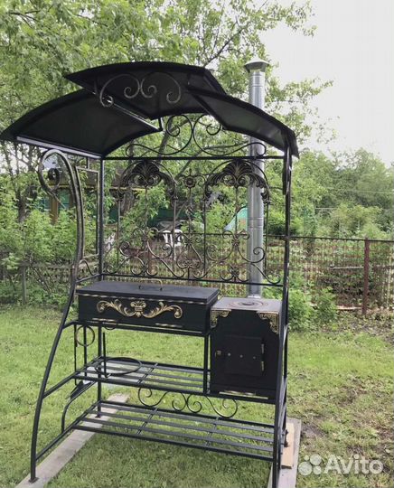 Мангал с крышей