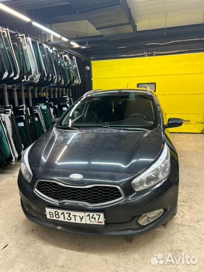 Лобовое стекло Kia Ceed