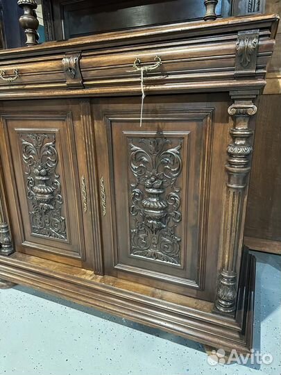 Антикварный буфет из дуба