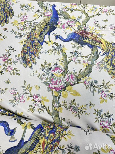 Шторы Павлины в сочетании с блэкаутом