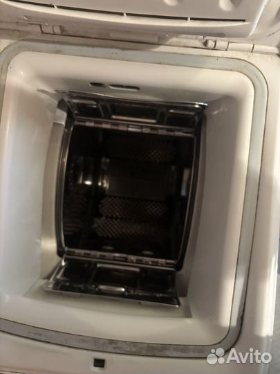 Стиральная машина с вертикальной загрузкой