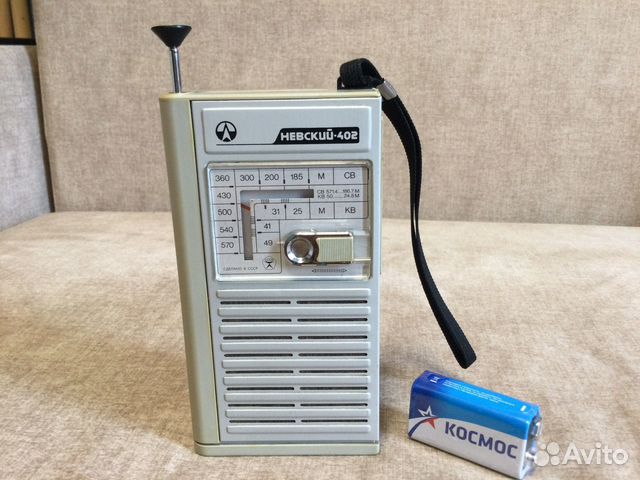 Радиоприемник СССР "Невский-402" купить в Москве | Хобби и отдых | Авито