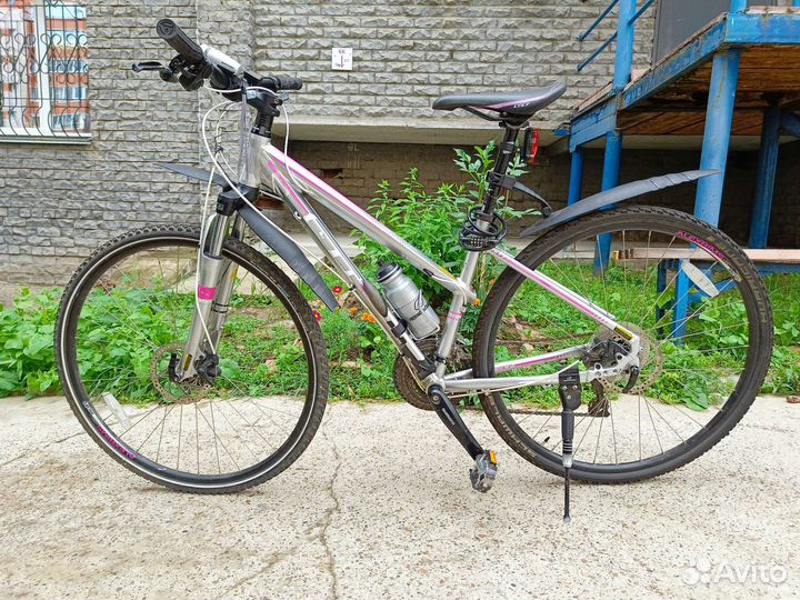 Продаю велосипед GT женский