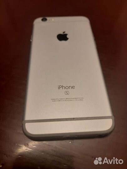 Телефон iPhone 6s на запчасти