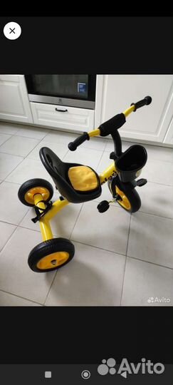 Детский трехколесный велосипед