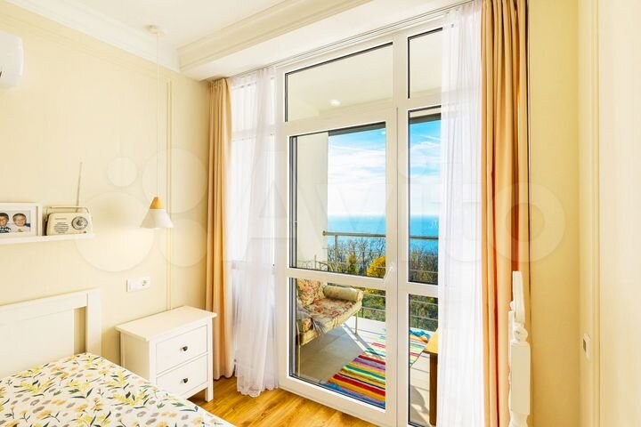 2-к. квартира, 50 м², 3/3 эт.