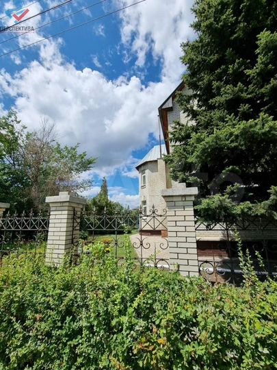 Коттедж 557 м² на участке 6 сот.