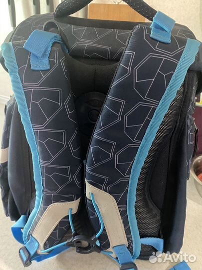 Рюкзак школьный для мальчика новый