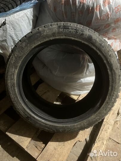 Marshal WinterCraft Ice WI31 245/45 R18 100T