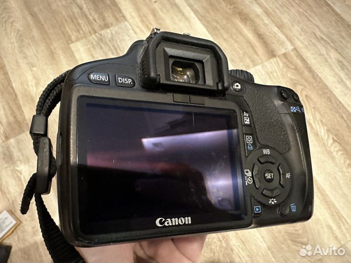 Зеркальный фотоаппарат Сanon 550d