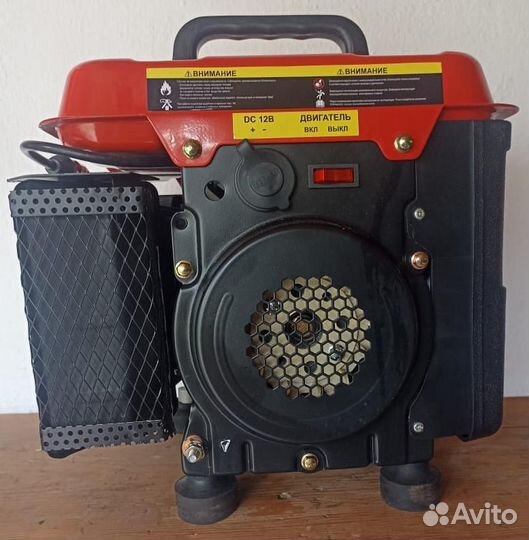 Генератор бензиновый DDE DPG1201i 1 кВт