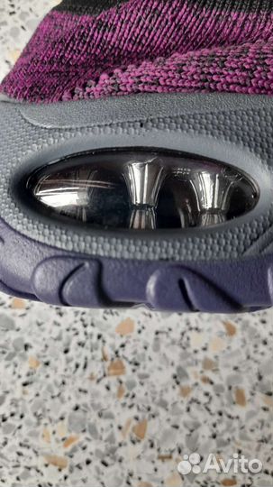 Кроссовки женские новые 36 размер