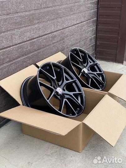 Литые диски HRE P101 R18 5x114,3 Black