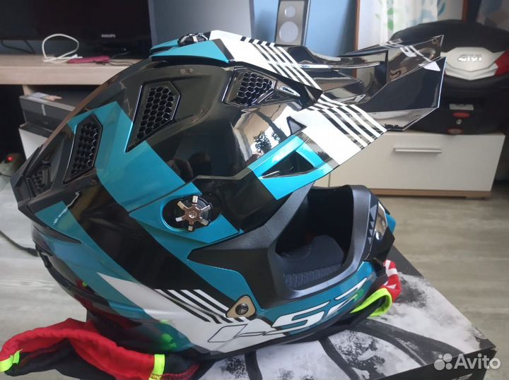 Шлем кроссовый новый. LS2 MX700 Subverter, размер