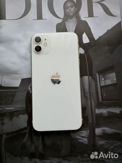 iPhone 11, 64 ГБ