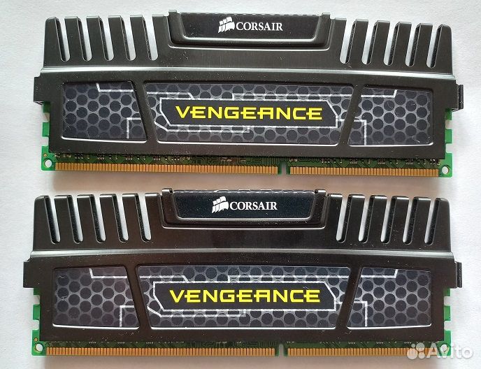 Модули памяти Corsair Vengeance DDR3 1866мгц 8Гб