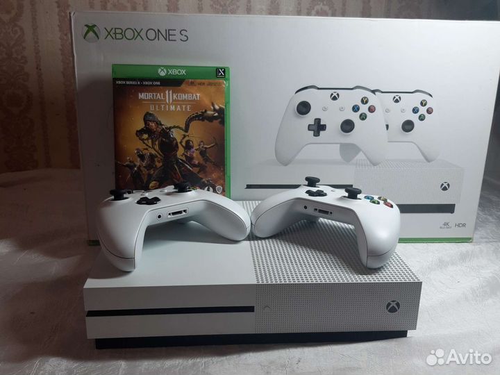 Xbox One s 1tb 2 геймпада+Mortal Kombat11 ultimate