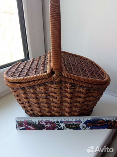 Корзина плетеная