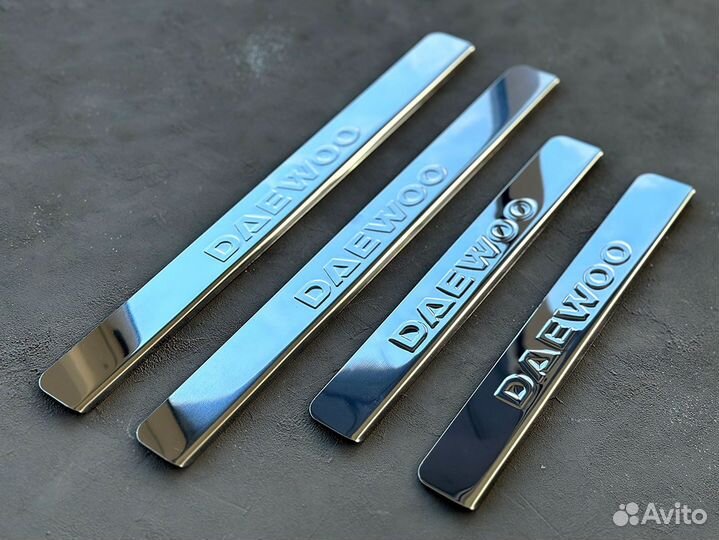 Daewoo Nexia накладки на пороги