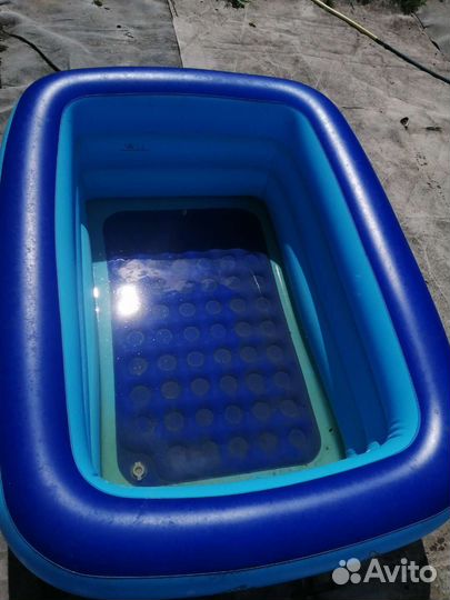 Детский надувной бассейн бу