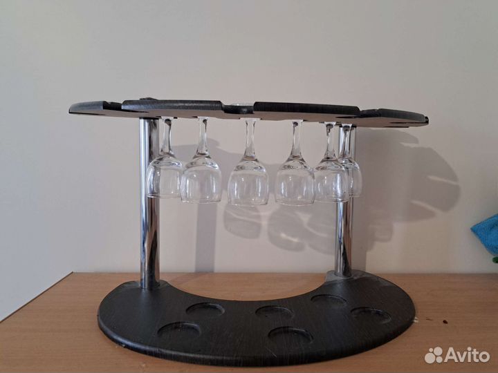 Деревянная стойка для бокалов