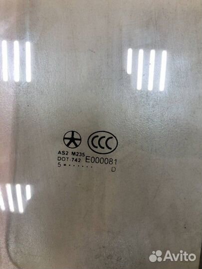 Стекло двери заднее левое Разные Автомобили