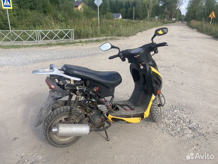 Скутер Tornado