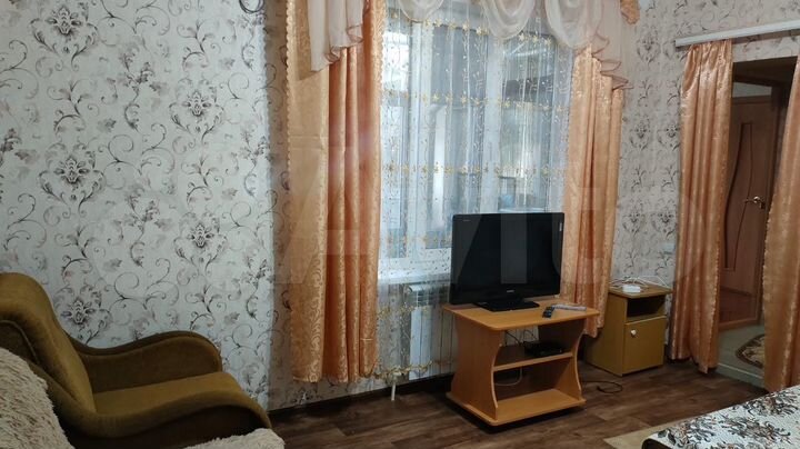 Комната 14 м² в 3-к., 1/1 эт.