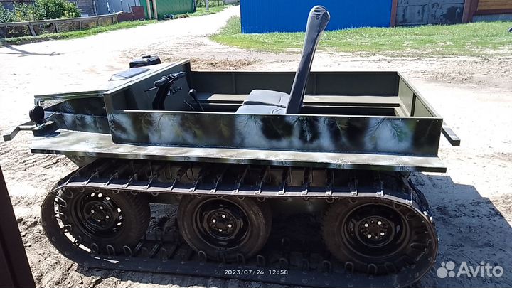 Гусеничный вездеход